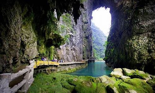 贵州旅游攻略必去十大景点_贵州旅游攻略必去十大景点自驾游