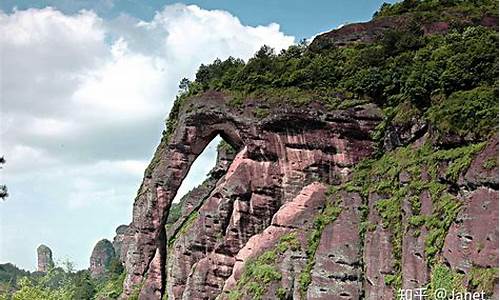 鹰潭龙虎山旅游攻略一日游_鹰潭龙虎山旅游攻略一日游线路