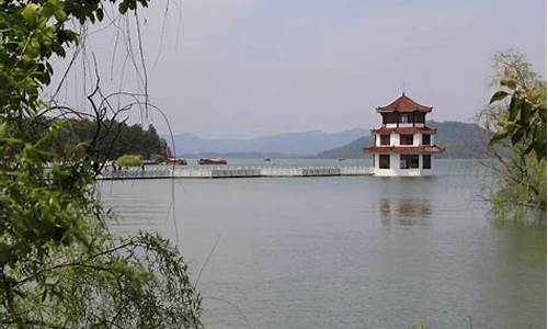 万佛湖风景区小木屋度村电话_万佛湖风景区小木屋度假村